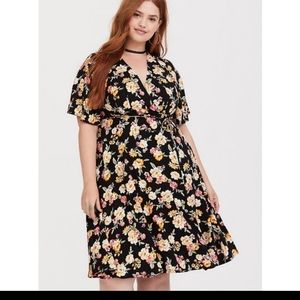 Torrid Faux Wrap Dress size 4